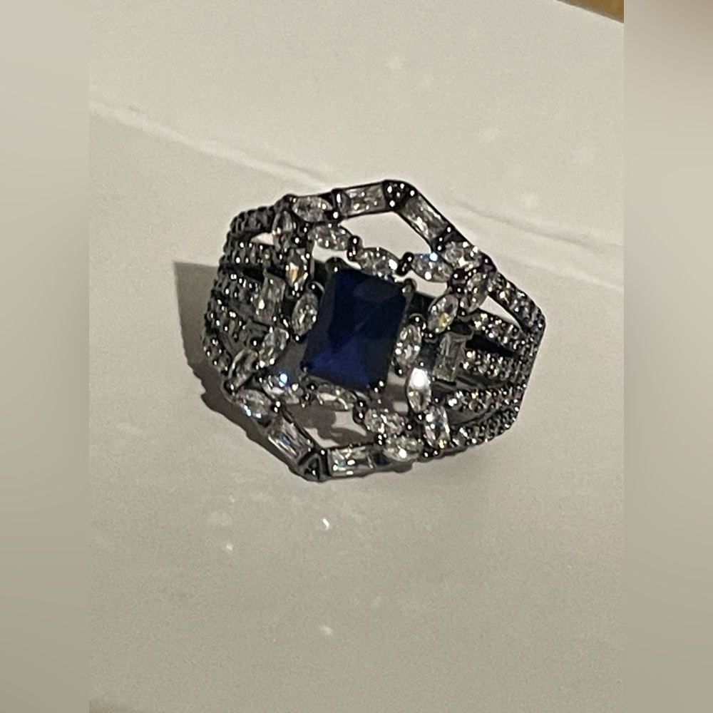 BP REIGN VILLAINS RING SIZE 8